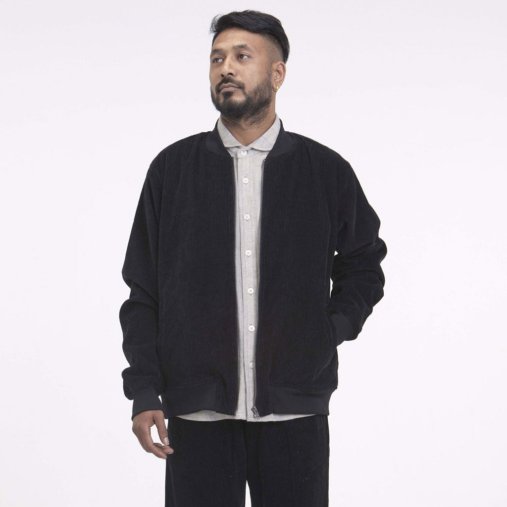 Arniko Binam Jacke Schwarz Cord